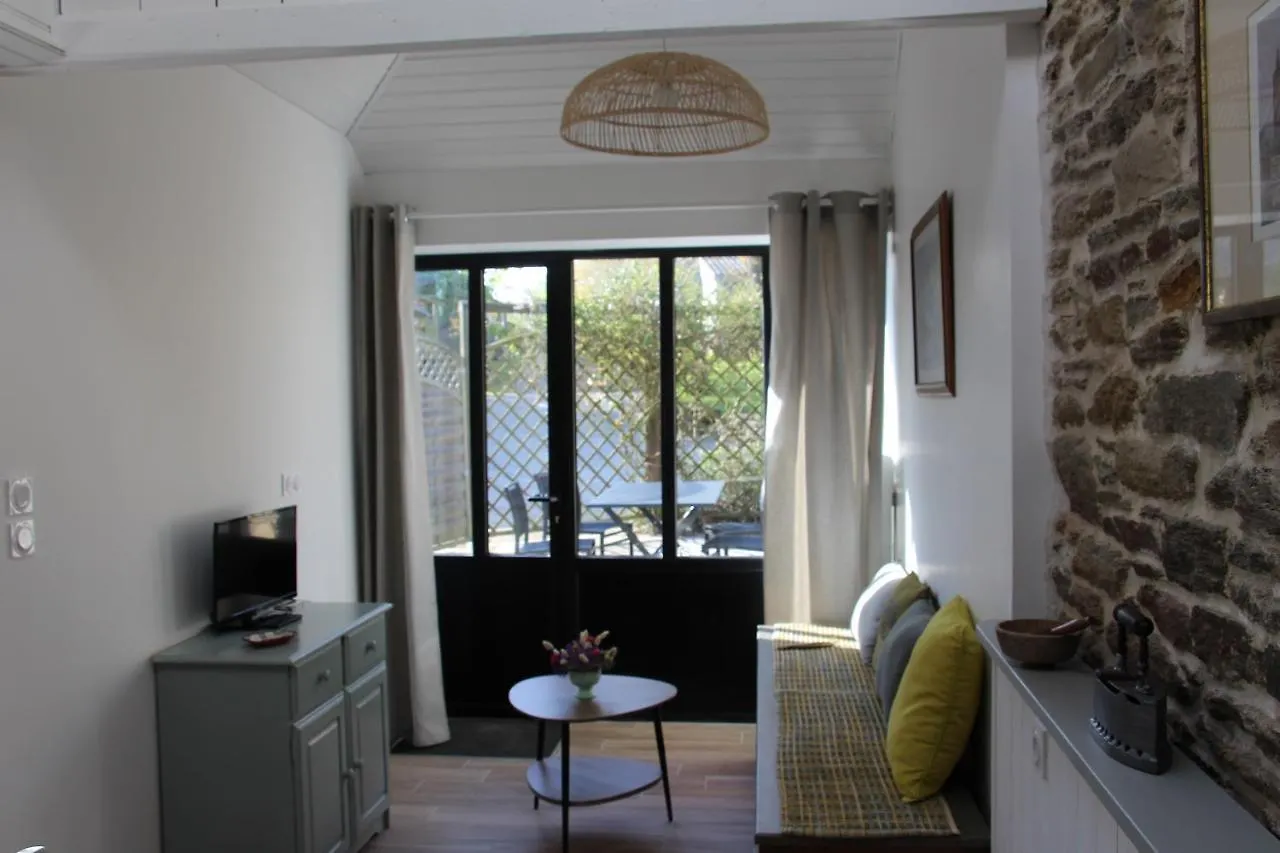Auberge De Keringar 르 꽁께
