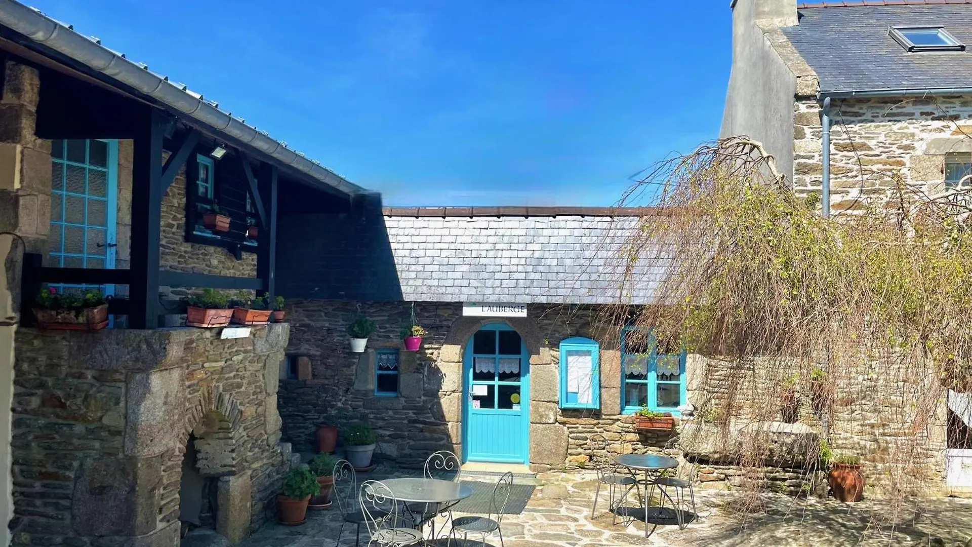 Auberge De Keringar 르 꽁께